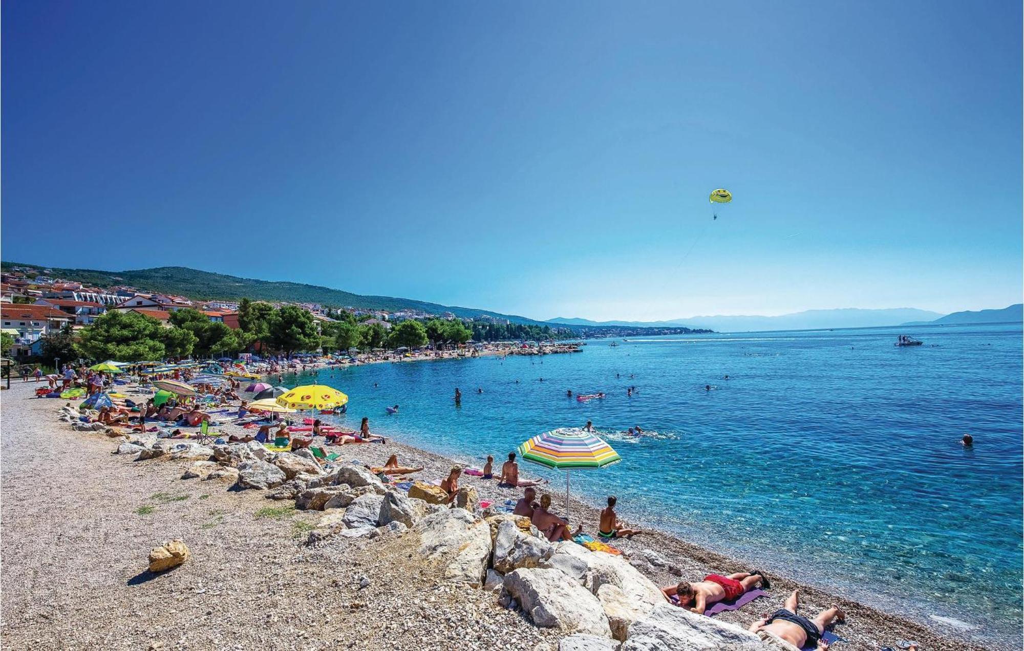 Cozy Apartment In Crikvenica With House Sea View Exteriör bild